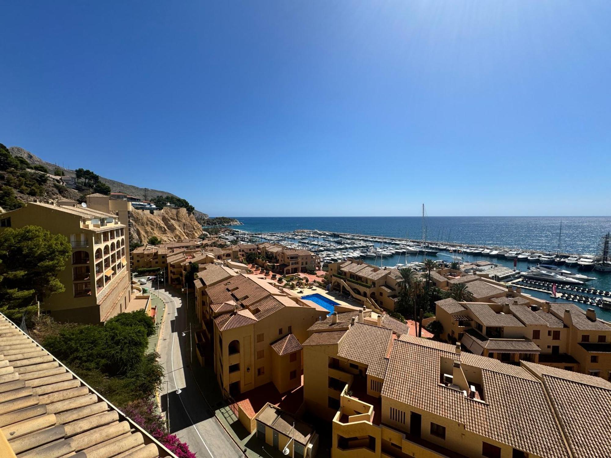 אלתיאה Sunrise Beachfront Apartment By The Marina מראה חיצוני תמונה